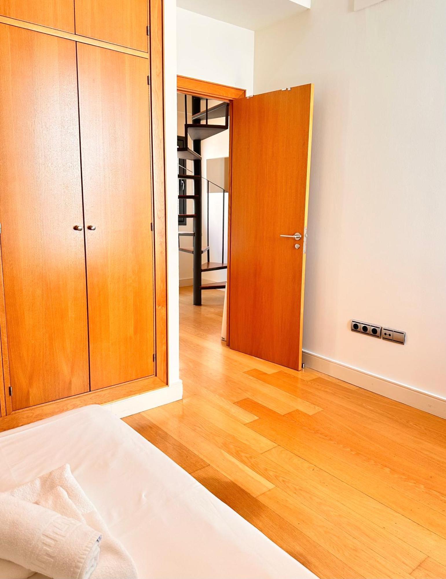 Penthouse Near Cathedral Private Rooftop Private Parking Siviglia Esterno foto