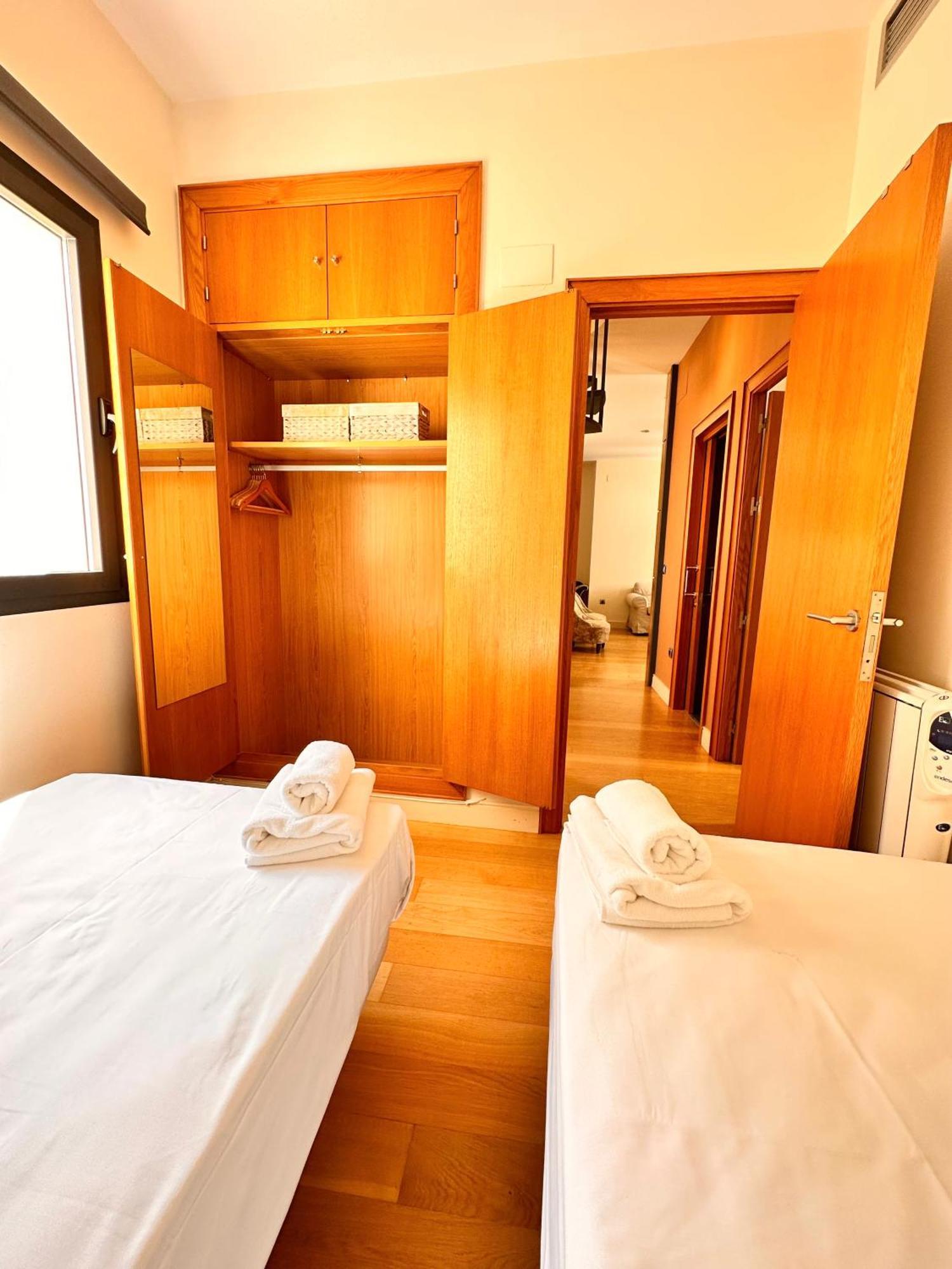 Penthouse Near Cathedral Private Rooftop Private Parking Siviglia Esterno foto