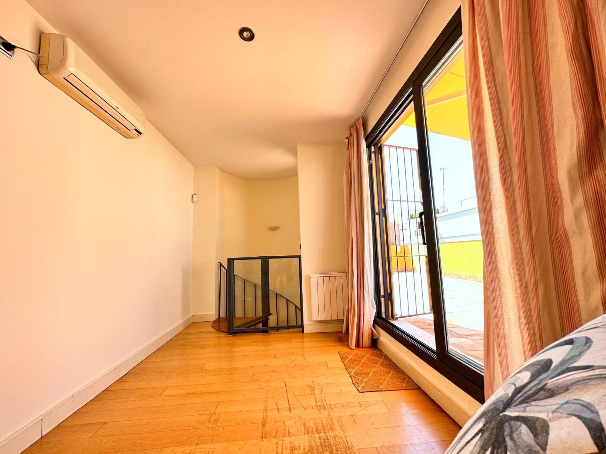 Penthouse Near Cathedral Private Rooftop Private Parking Siviglia Esterno foto
