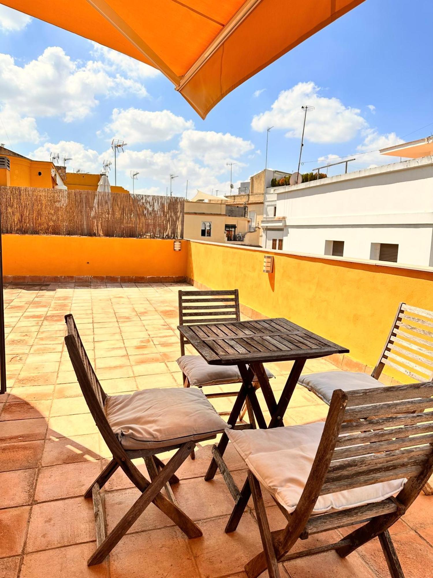Penthouse Near Cathedral Private Rooftop Private Parking Siviglia Esterno foto