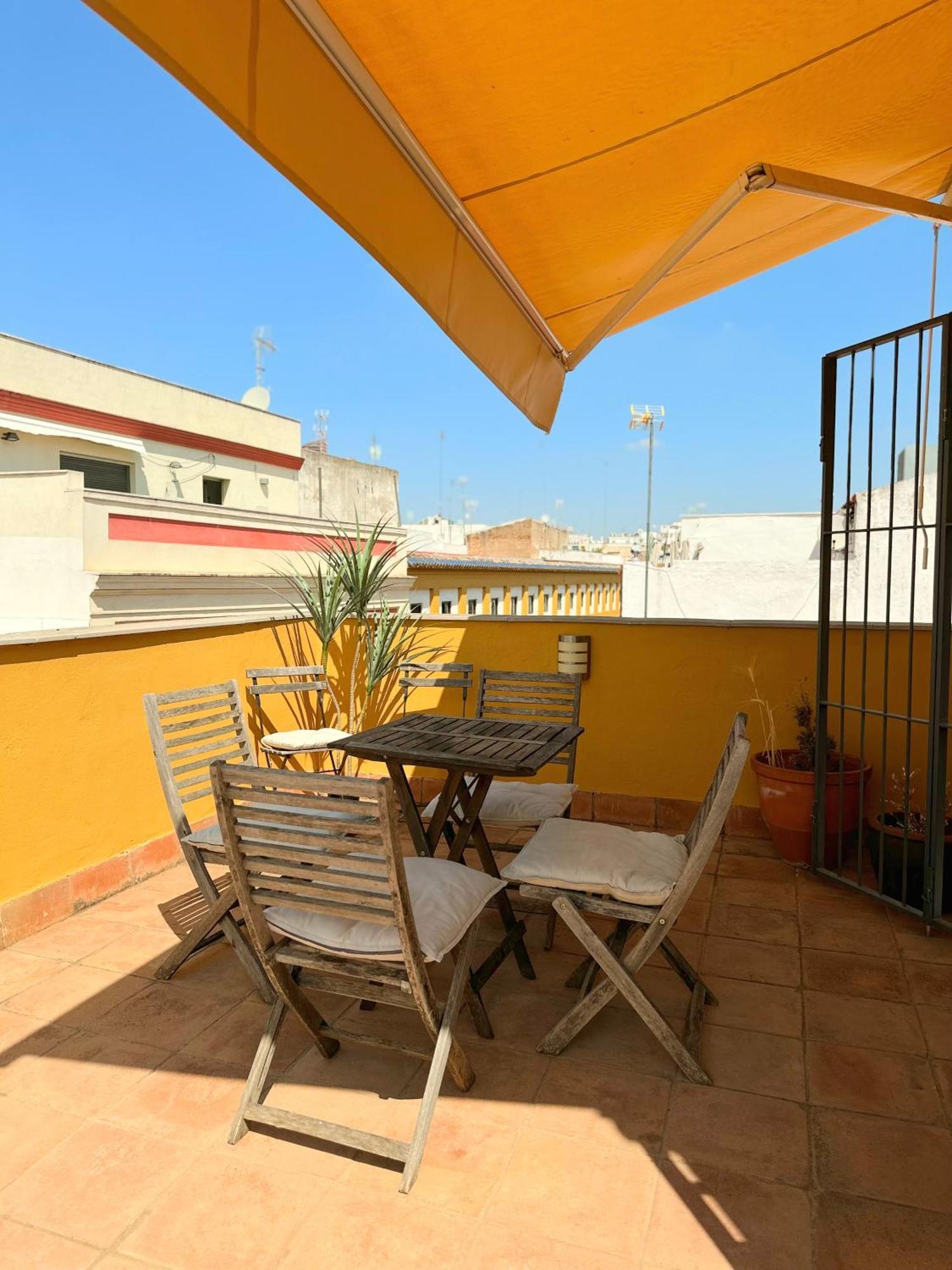 Penthouse Near Cathedral Private Rooftop Private Parking Siviglia Esterno foto